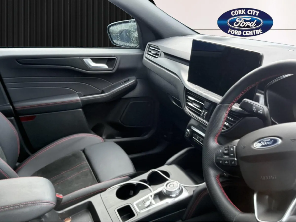 Ford Kuga ST-LINE X 5DR 2.5HEV225 S6 - Image 3