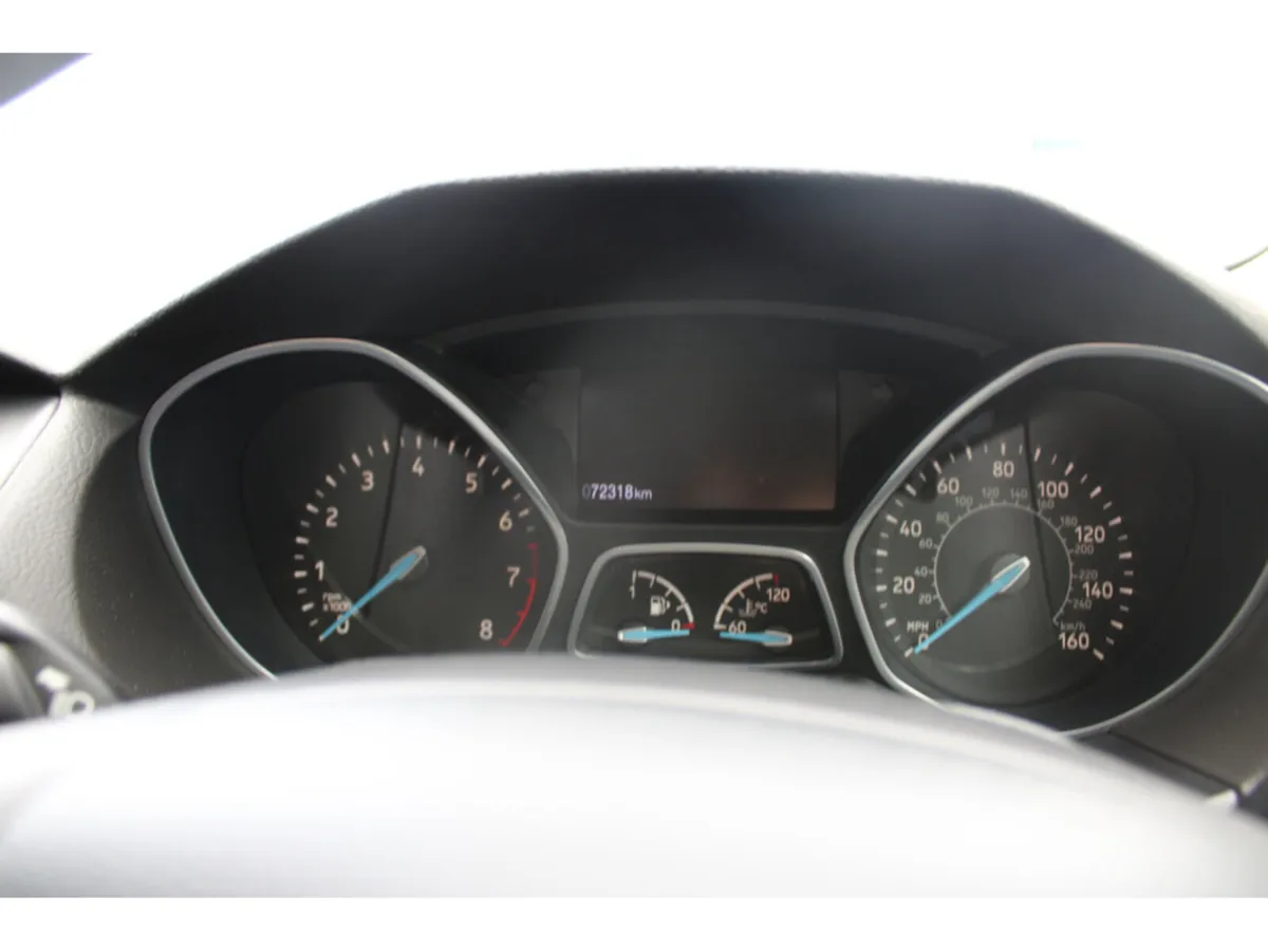 Ford Focus 1.0 ZETEC EDITION 125PS 5DR T - Image 3