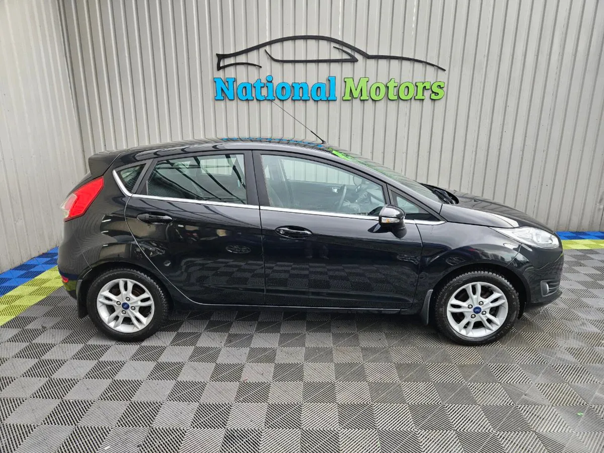 2017  Ford Fiesta 1.0 Petrol ZETEC - Image 2