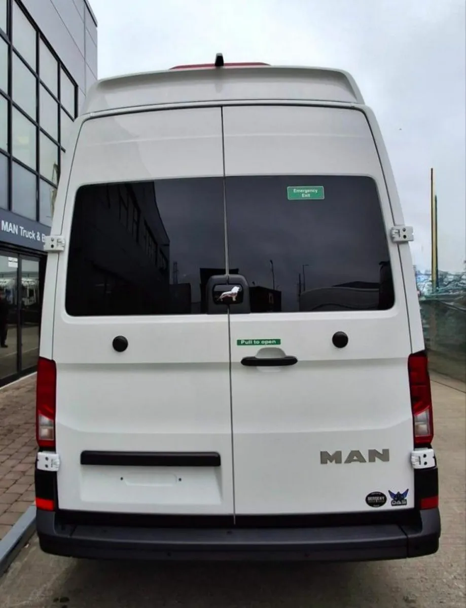 MAN TGE Minibus - 18 Seater - Image 3