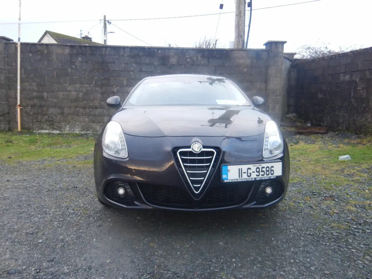 Alfa Romeo Giulietta 2011 - Image 1