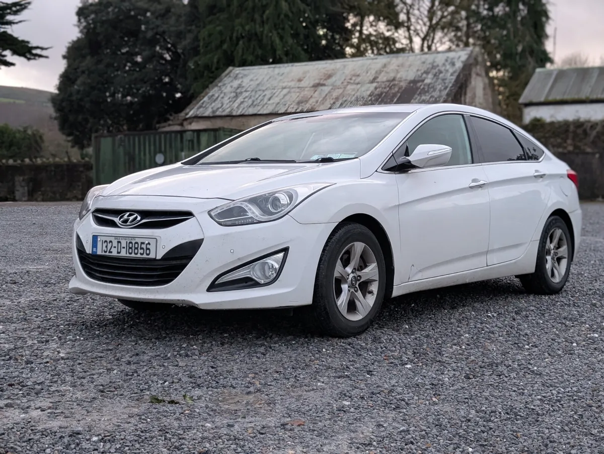 2013 Hyundai i40  1.7 Executive Diesel - Image 2