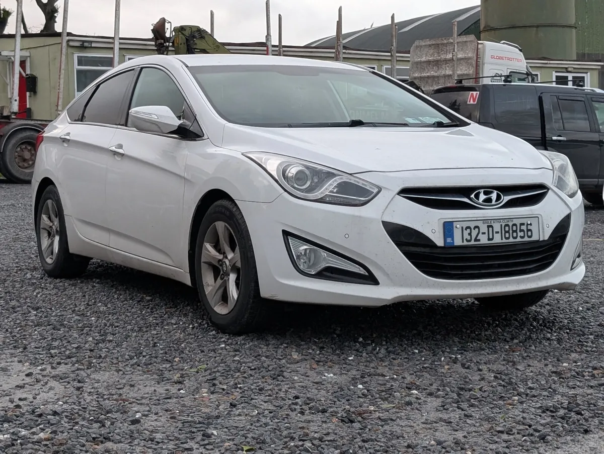 2013 Hyundai i40  1.7 Executive Diesel - Image 1