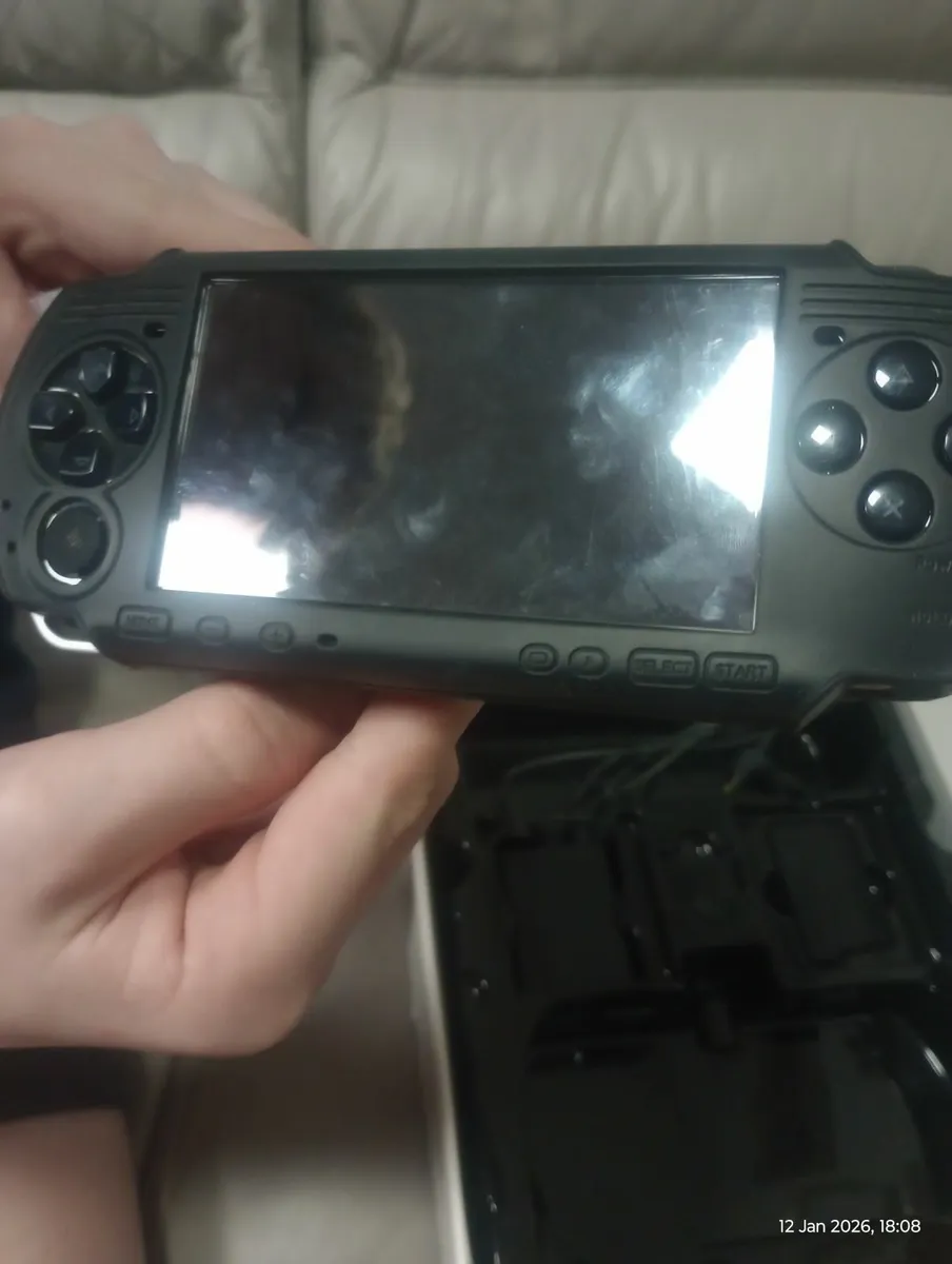 PSP with box - Image 2