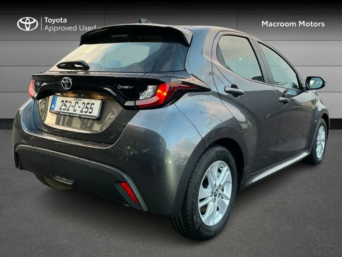 Toyota Yaris FRESH SELECTION OF TRADE-INS YARIS HY - Image 2