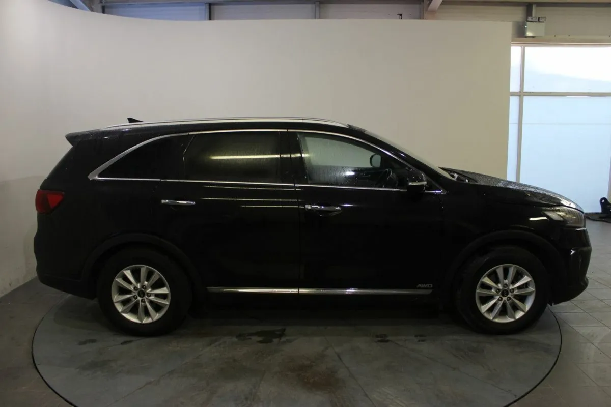 Kia Sorento 2.2 K3 4x4 5DR - Image 3