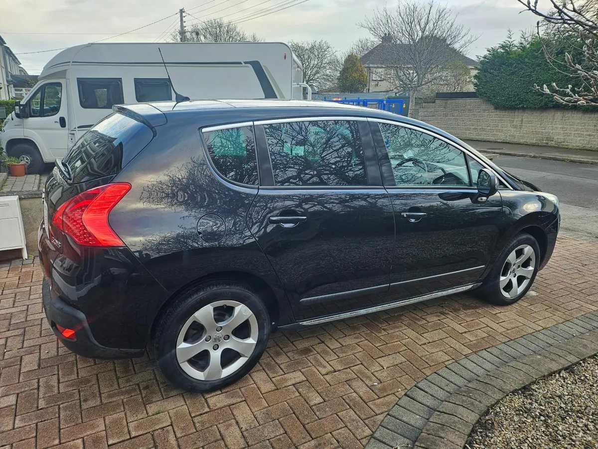 Peugeot 3008 2010 - Image 2