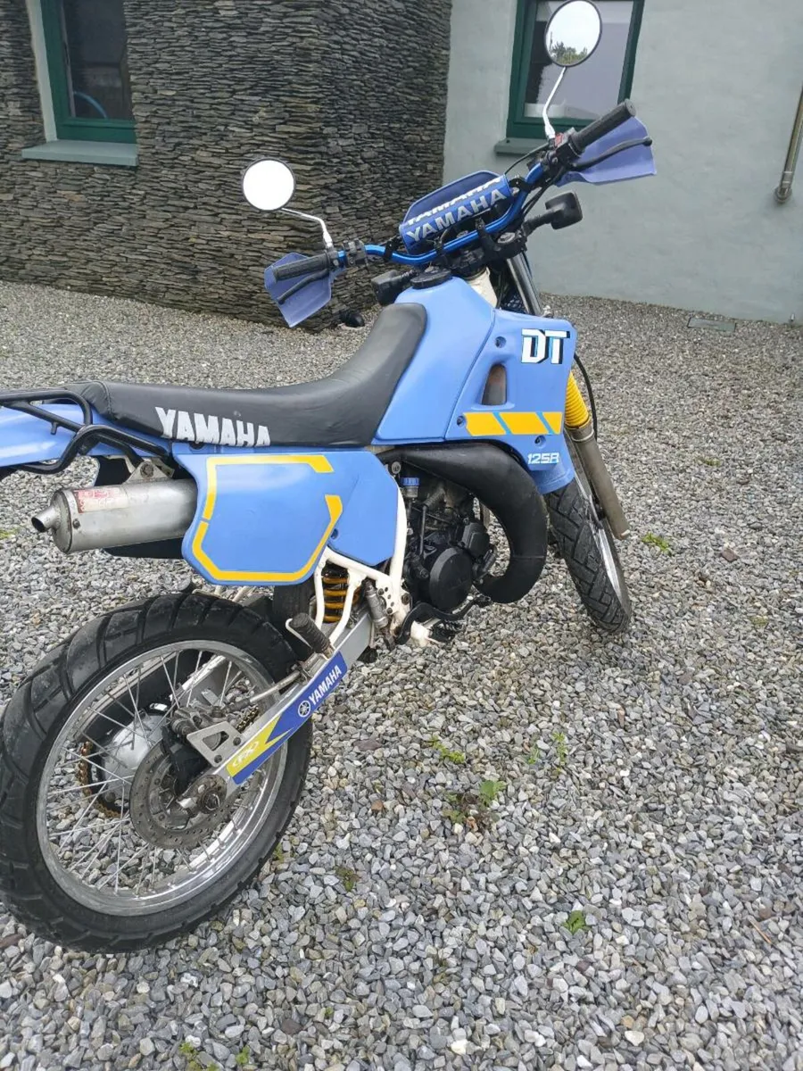 Rare 1988 yamaha dt 125r - Image 1