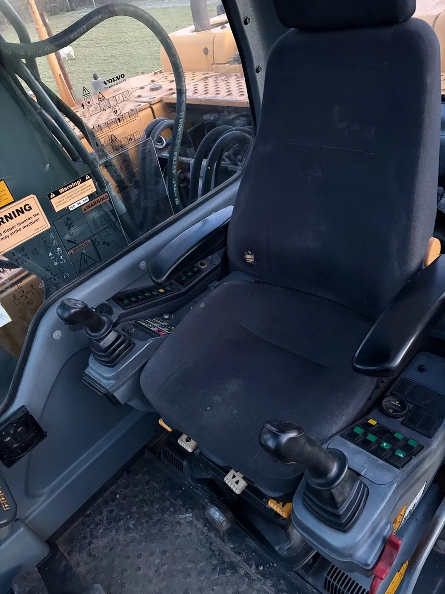 Volvo EC140 2008 - Image 4