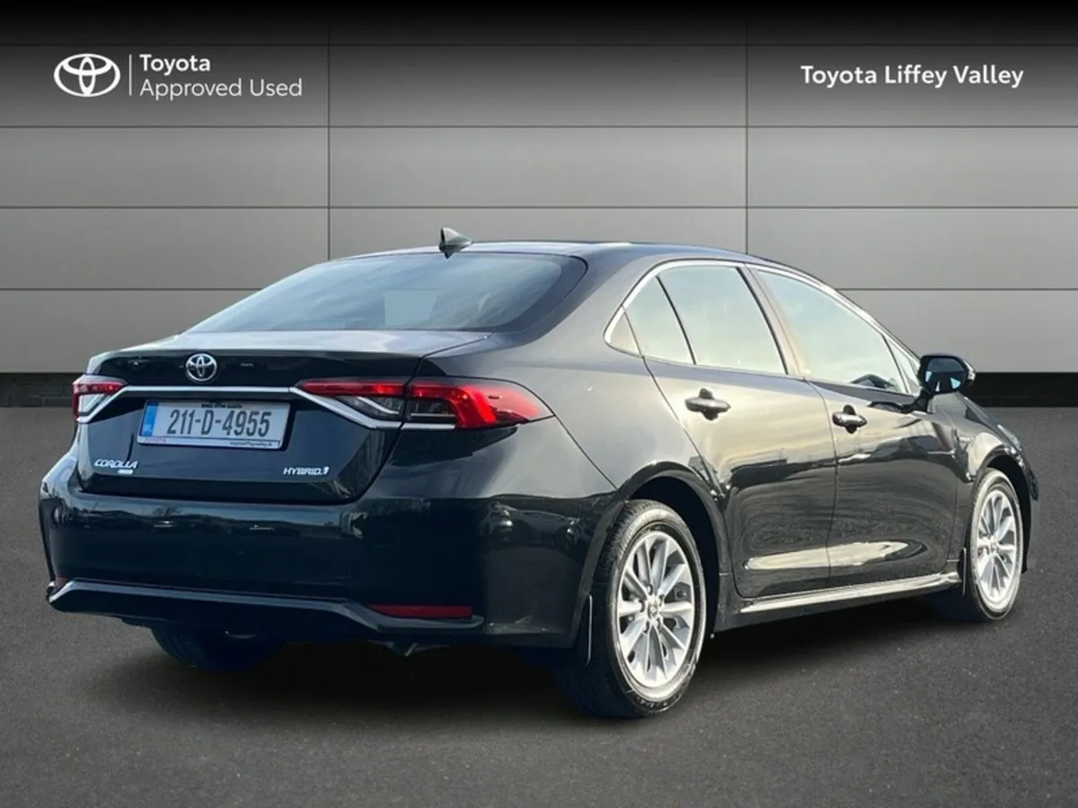 Toyota Corolla HYB LUNA SALOON 4DR AUTO HYBRID - Image 2