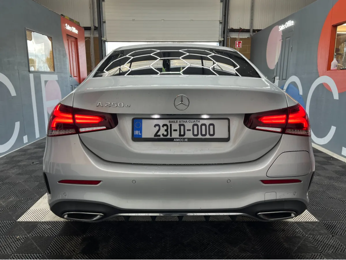 Mercedes-Benz A-Class 2023 MERCEDES-BENZ A250E 1.4 - Image 3