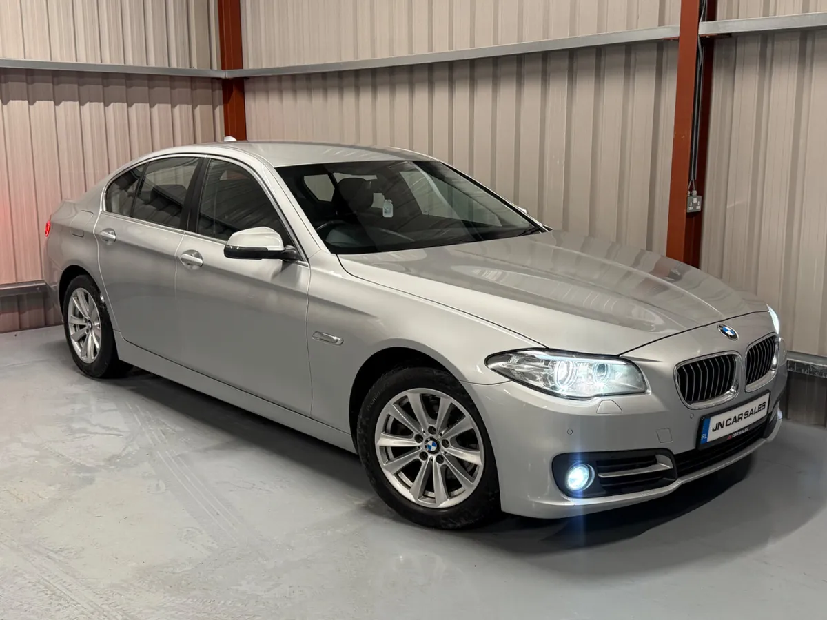 2016 BMW 5-Series 520D Automatic - Image 1