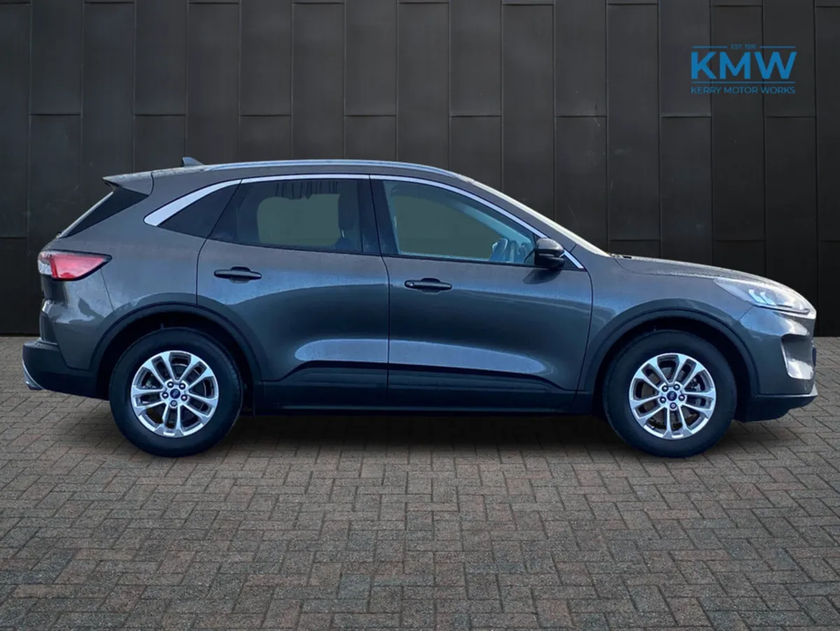 Ford Kuga Titanium 1.5 120BHP - Image 4