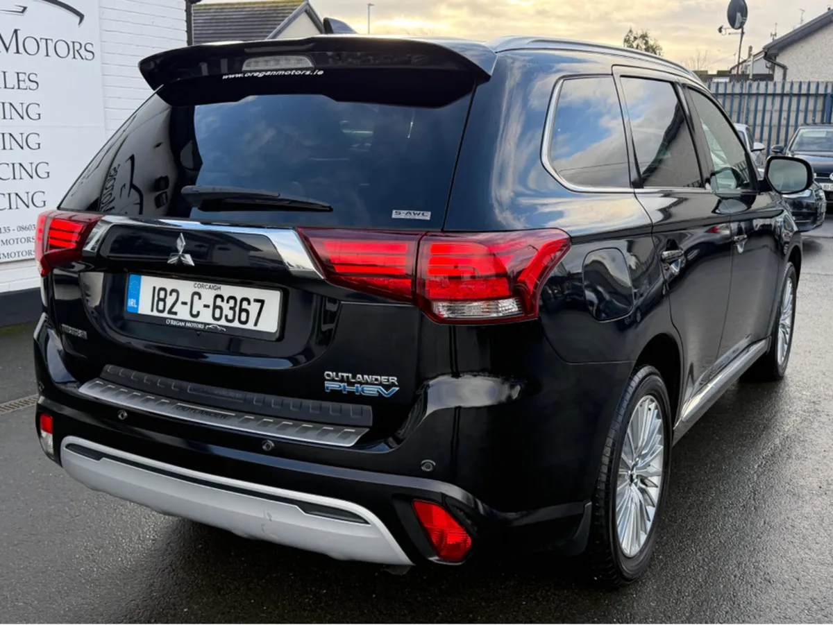 Mitsubishi Outlander (182) 2.4 4HS PHEV AUTO - Image 4