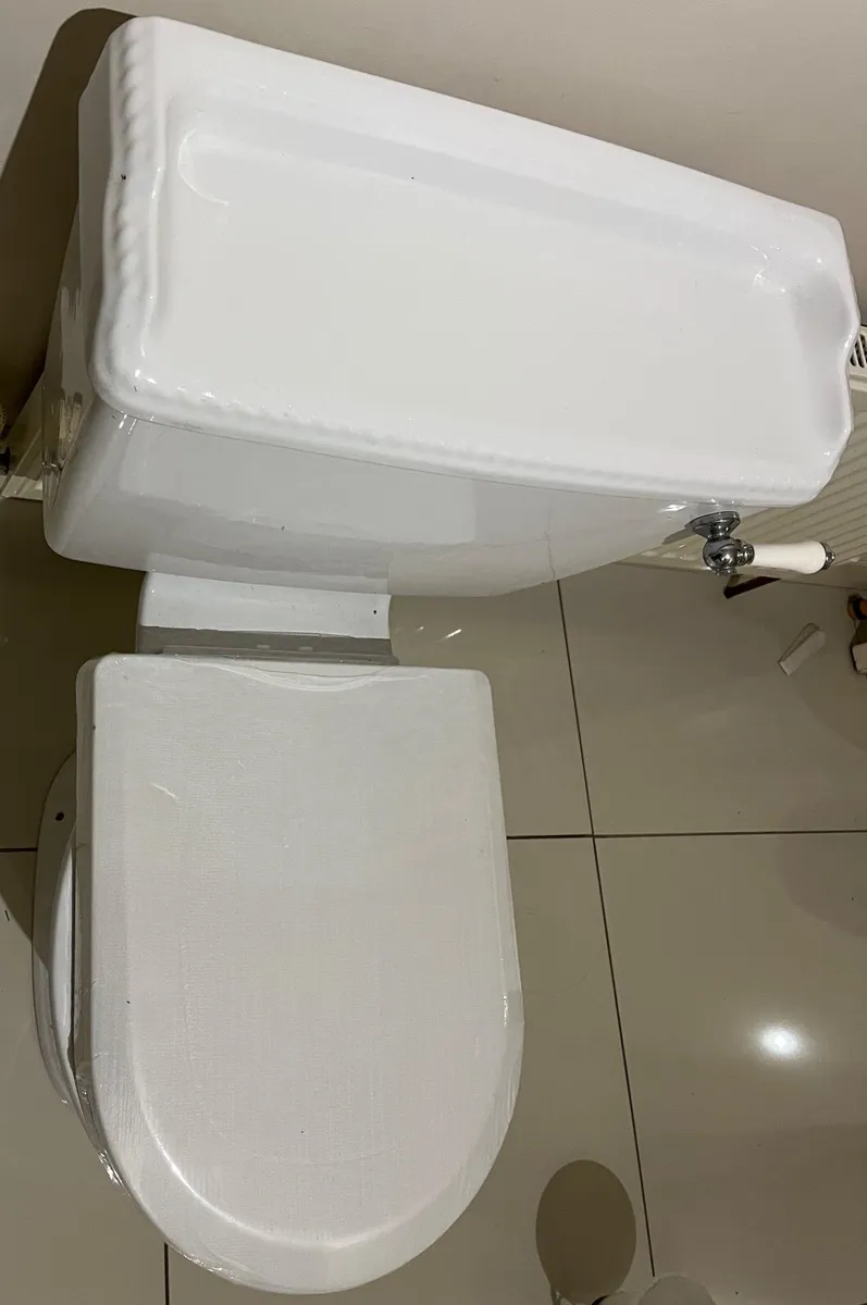 Bathroom ware - Image 2