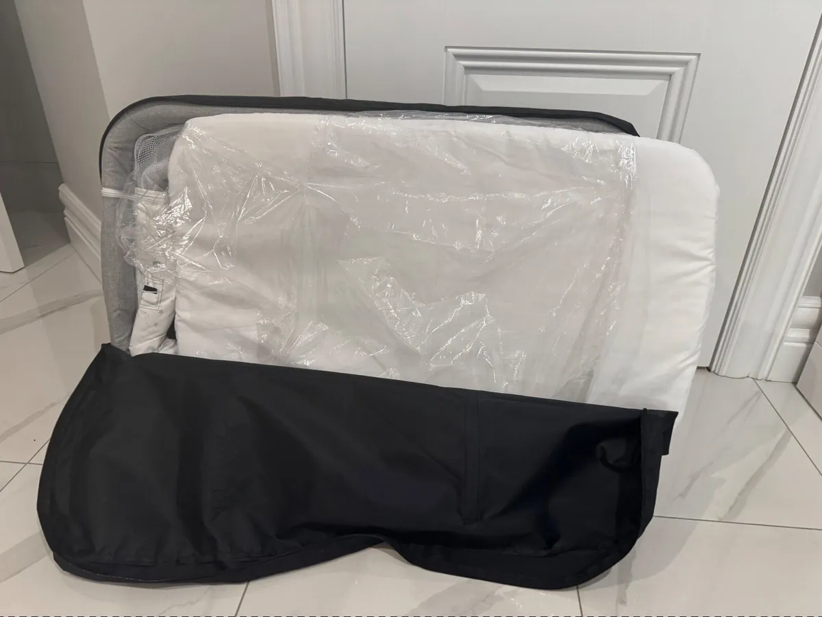 Baby co-sleeper/crib/cot-NEW - Image 4