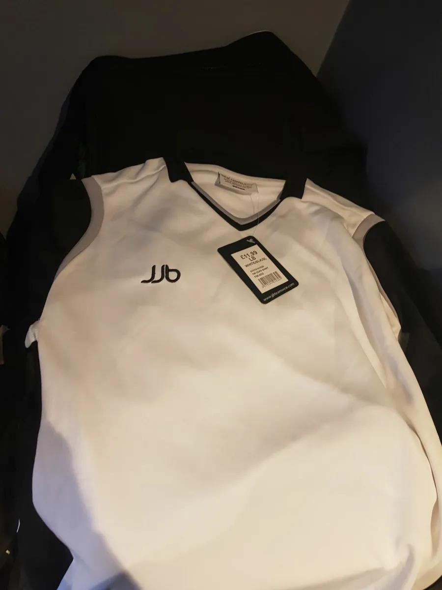 Soccer kits - Image 1