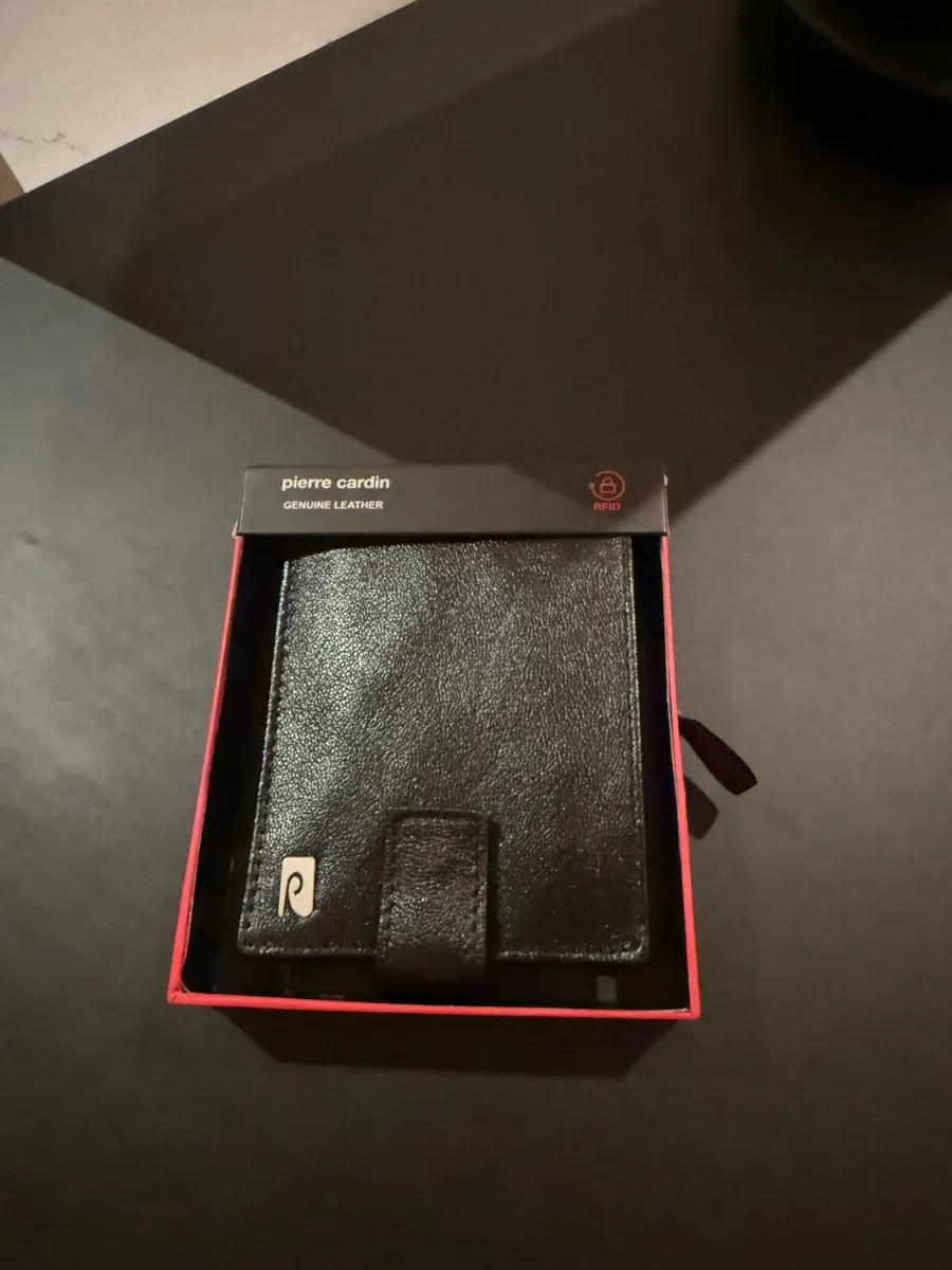 Men’s Wallet  Pierre Cardin - Image 1