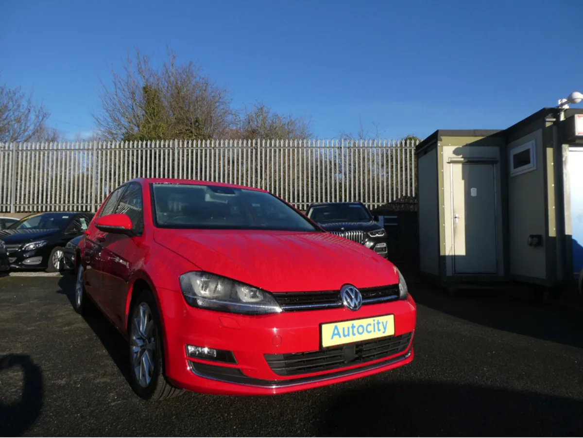 Volkswagen Golf TSI Bluemotion - Image 1