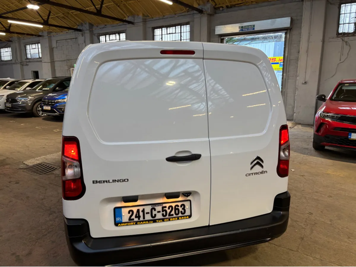Citroen Berlingo 1.5 dsl Lwb Only 17000 kms THIS P - Image 3