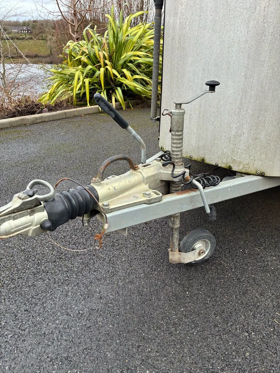 Ifor Williams Horse Box - Image 3