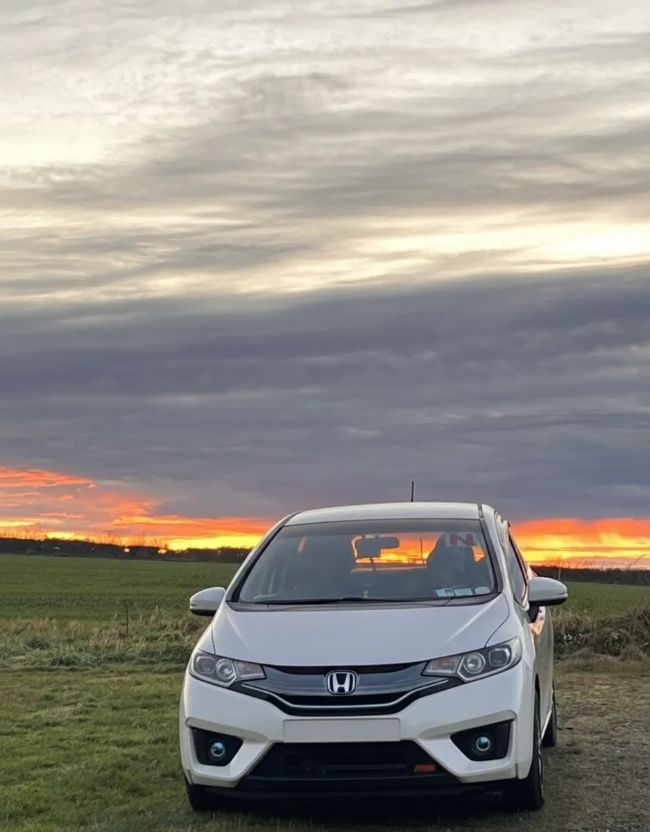 2014 honda fit hybrid , - Image 3