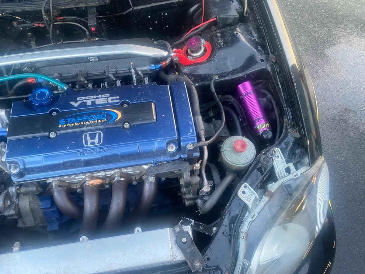 Honda civic - Image 4