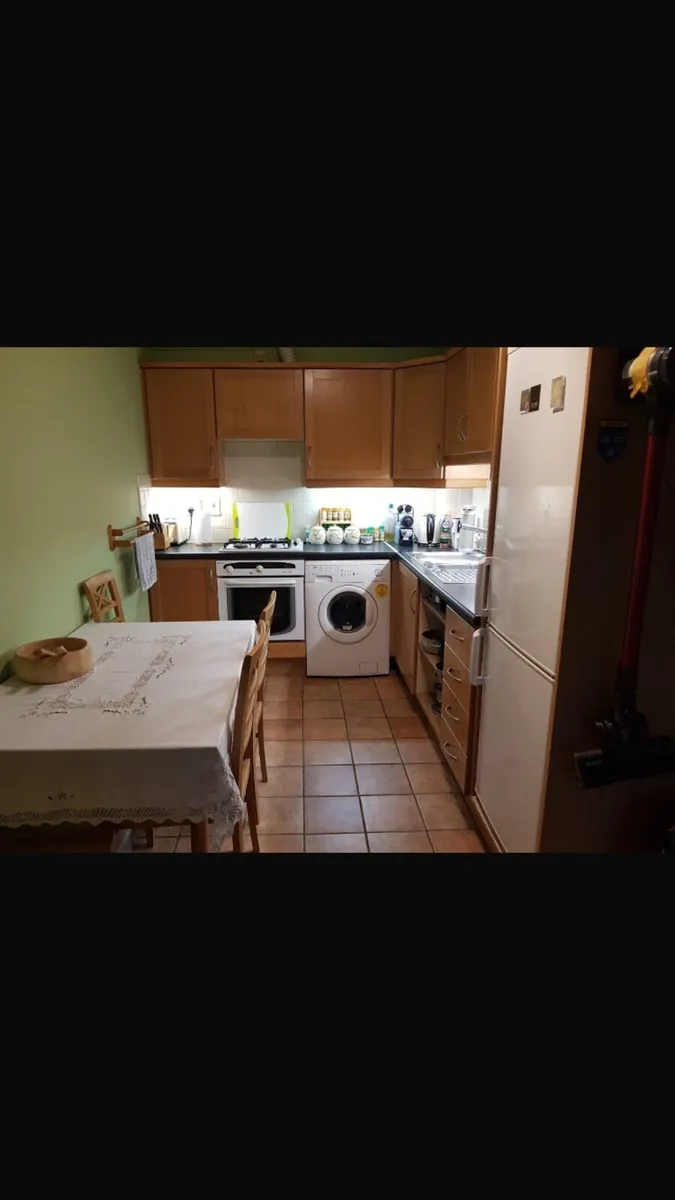 Double bedroom to let. - Image 4