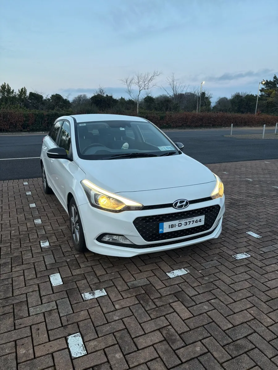 Hyundai i20 Deluxe 2018 - Image 1