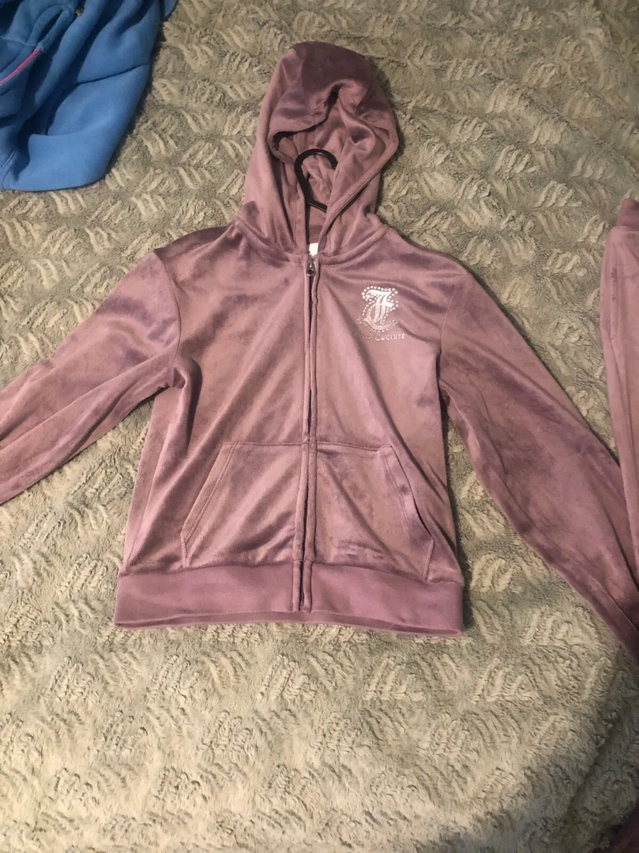 Juicy couture tracksuit age 10-11 - Image 1