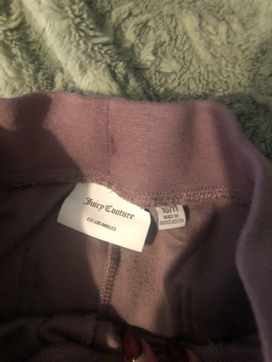 Juicy couture tracksuit age 10-11 - Image 3