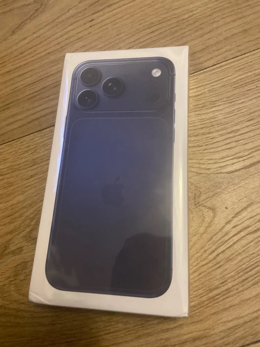 iPhone 17 Pro Max - Image 1