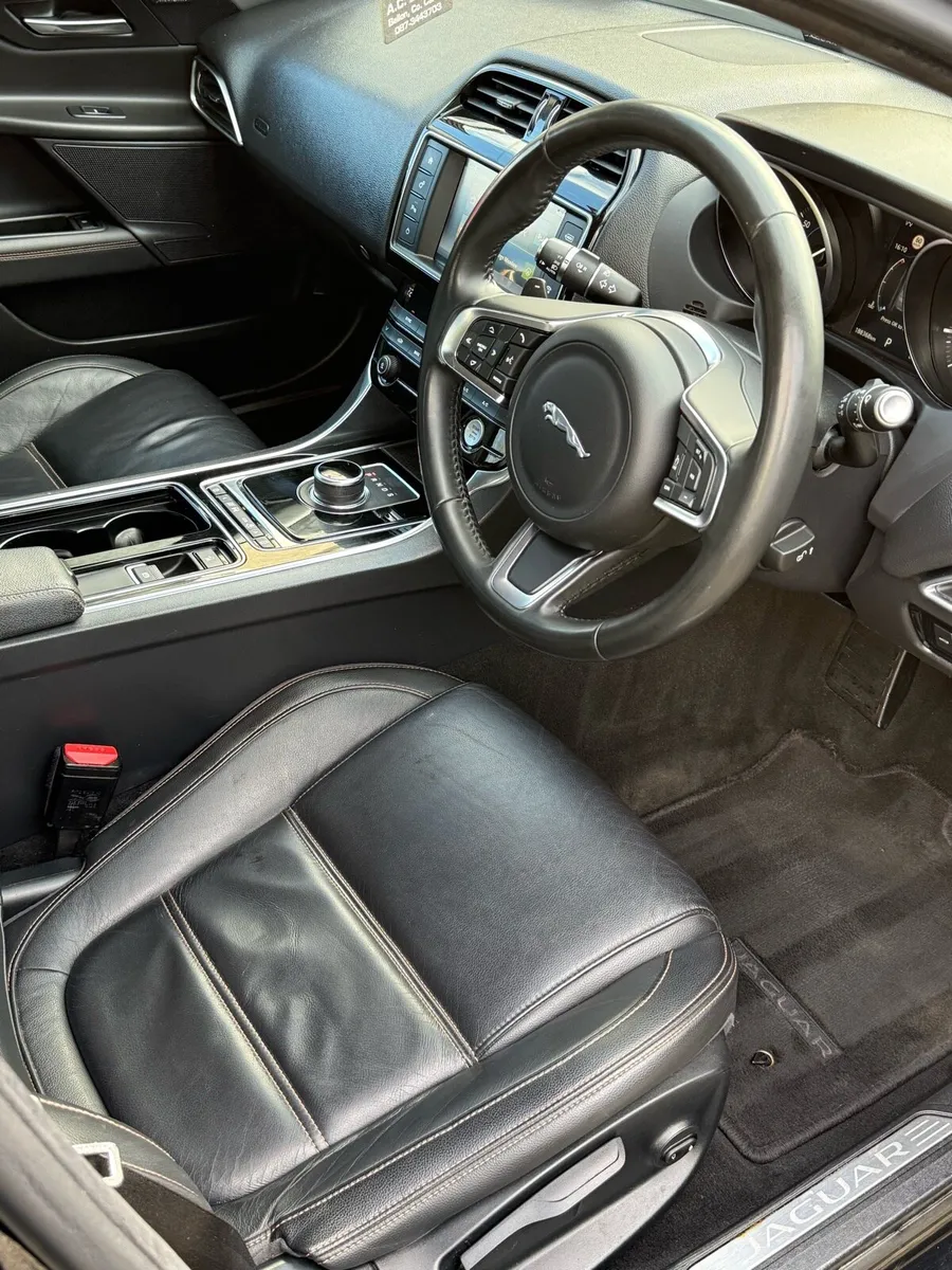 2018 Jaguar XE Prestige Automatic - Image 4