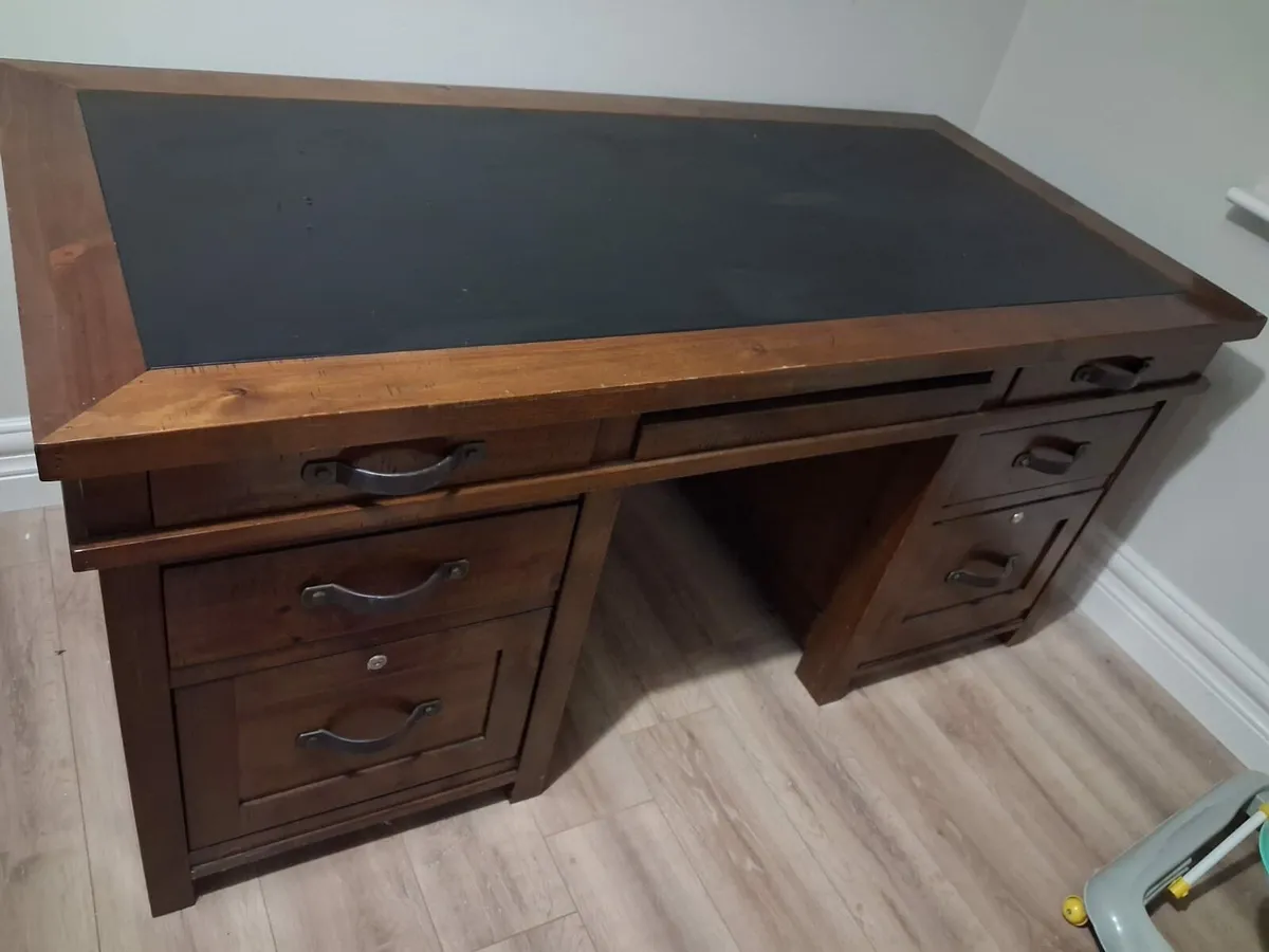 Mahogany Office desk and a filing Cabinet - Image 1