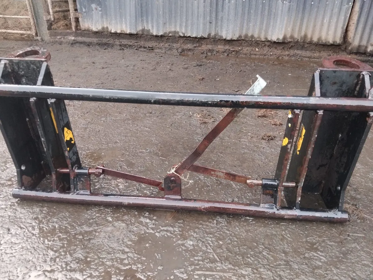 Adaptor plate / pin and cone - Euro - Image 3