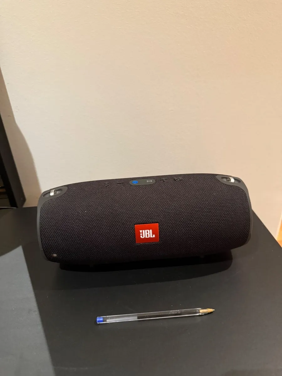 JBL Portable Speaker - Image 1