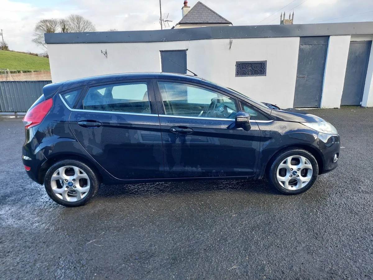 2010 Ford Fiesta 1.2L TITANIUM tax and tested - Image 2