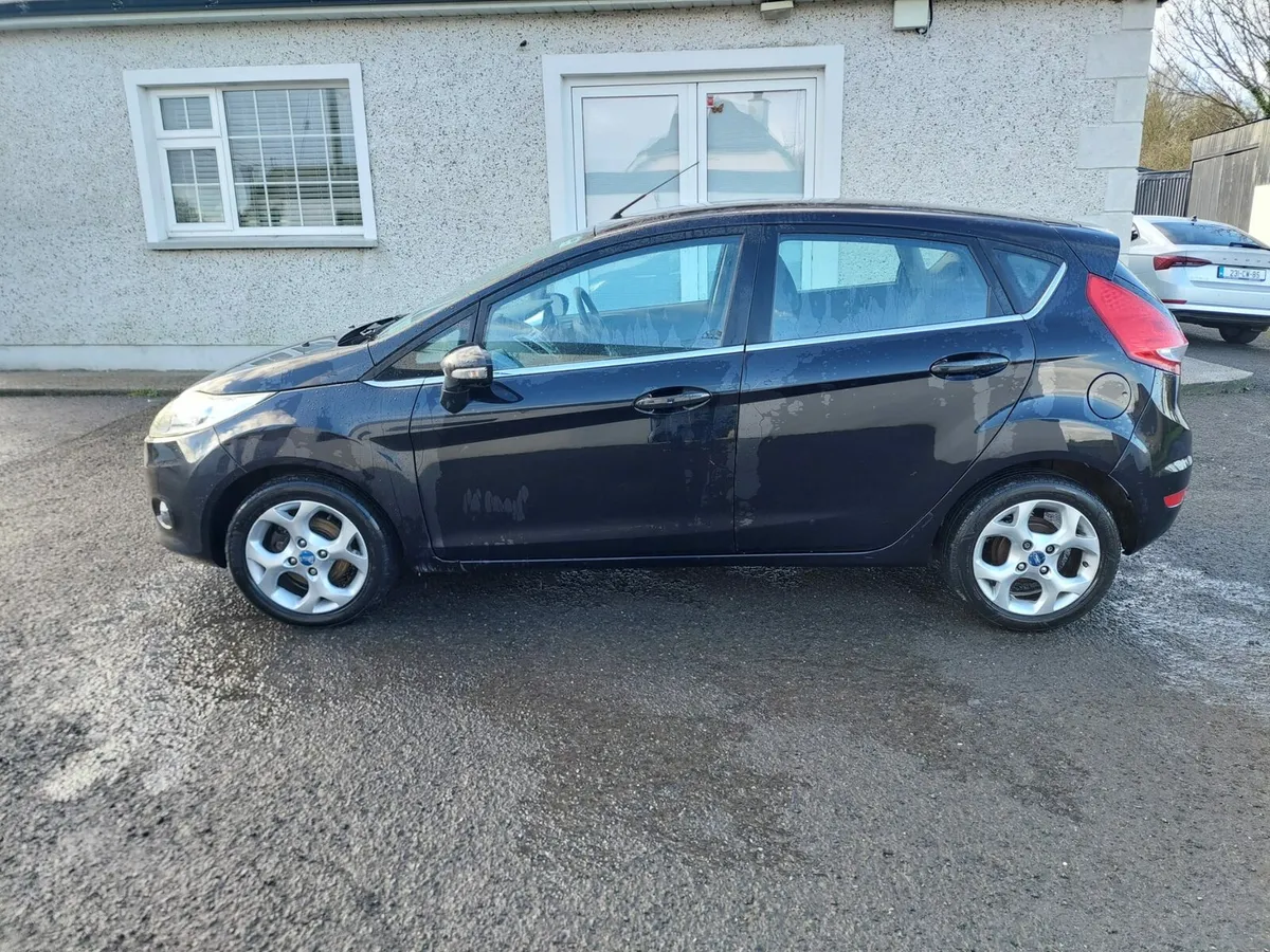 2010 Ford Fiesta 1.2L TITANIUM tax and tested - Image 4