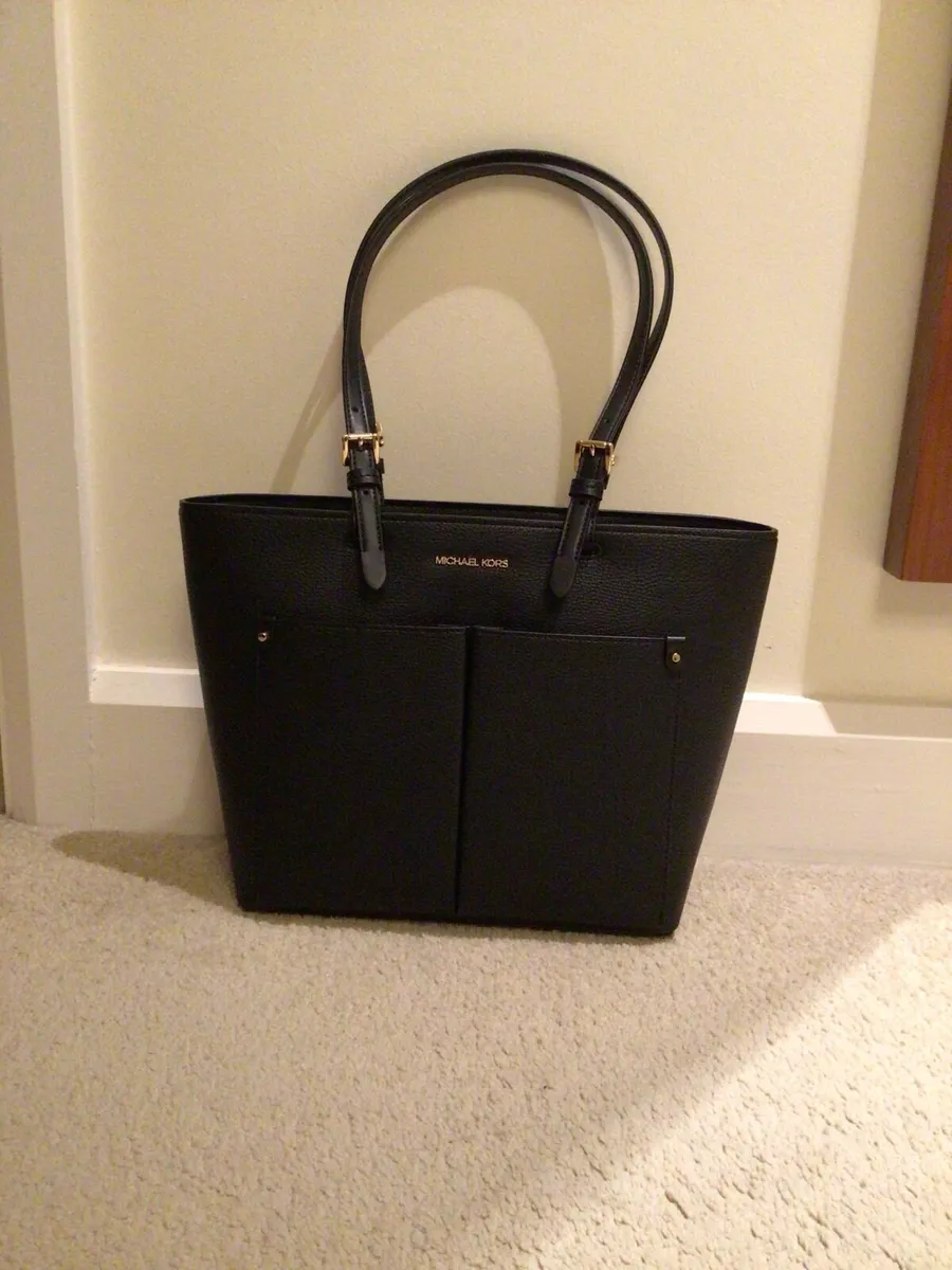 New Michael Kors Handbag - Image 2