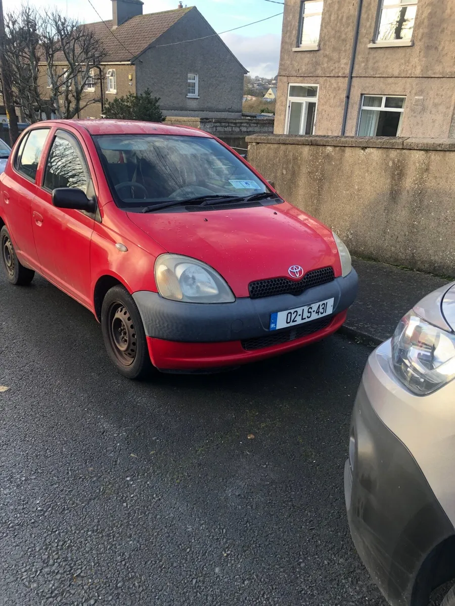 Toyota Yaris 2002 - Image 3
