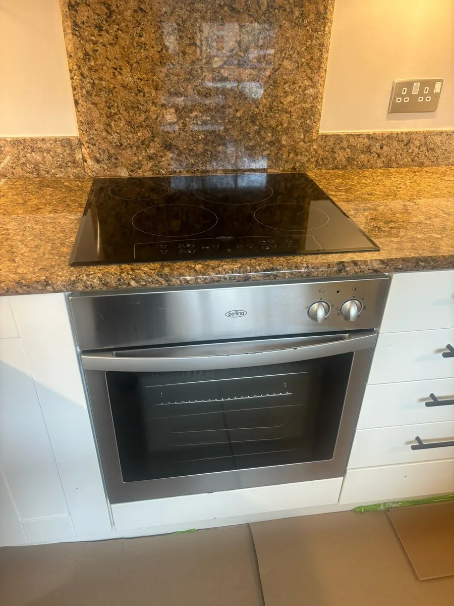 Oven and hob - Image 2
