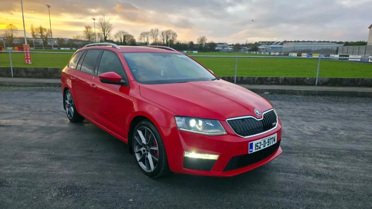 2015 Skoda Octavia VRS Combi 2.0 Tdi - Image 1