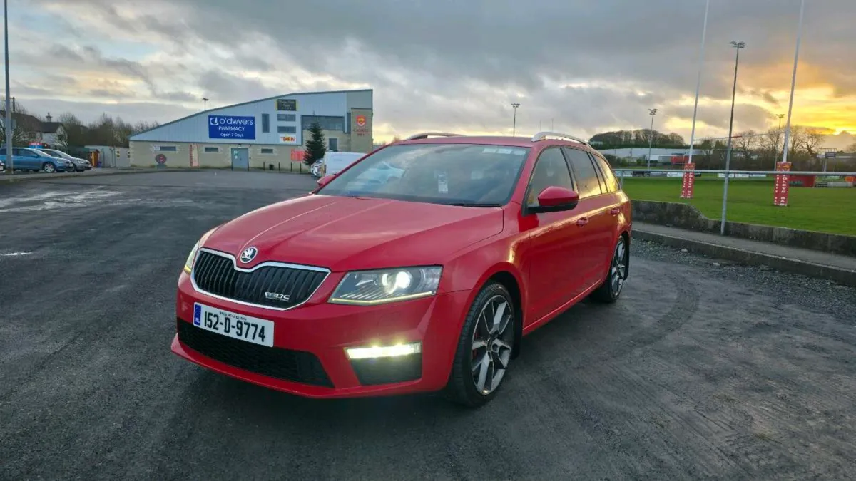 2015 Skoda Octavia VRS Combi 2.0 Tdi - Image 2