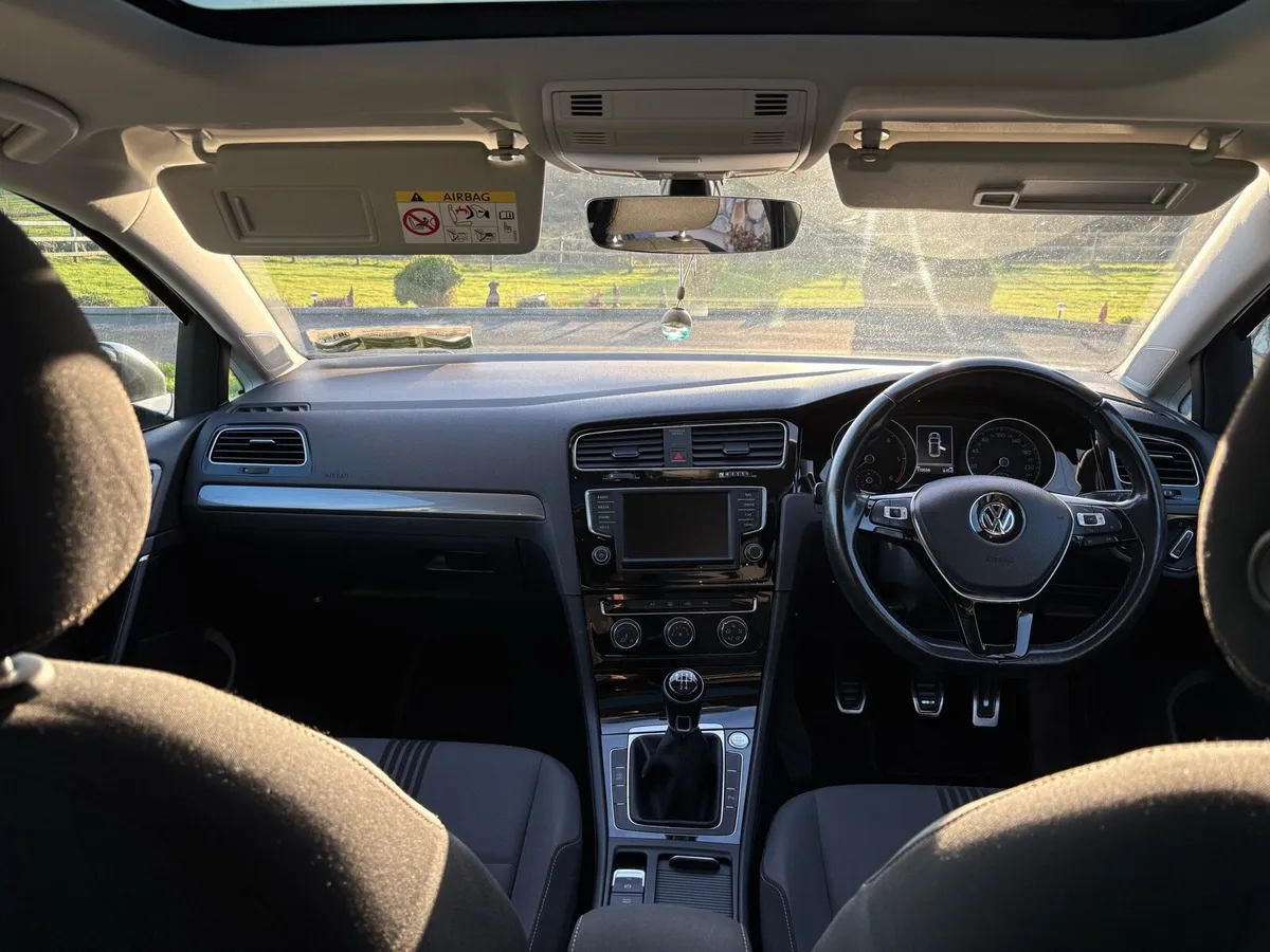 171 Volkswagen Golf 1.6 TDI Allstar - Image 4