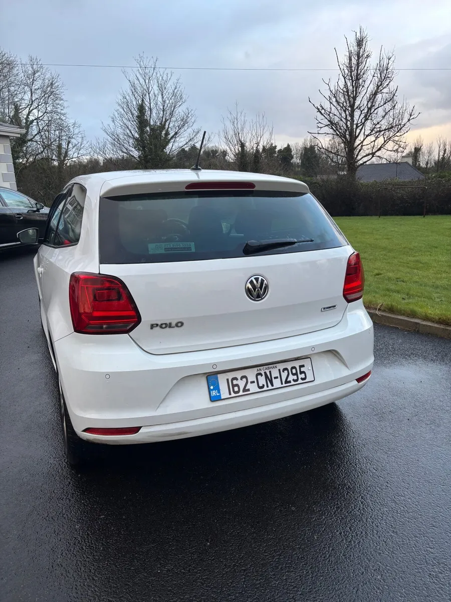 White 162 Volkswagen Polo - Image 4