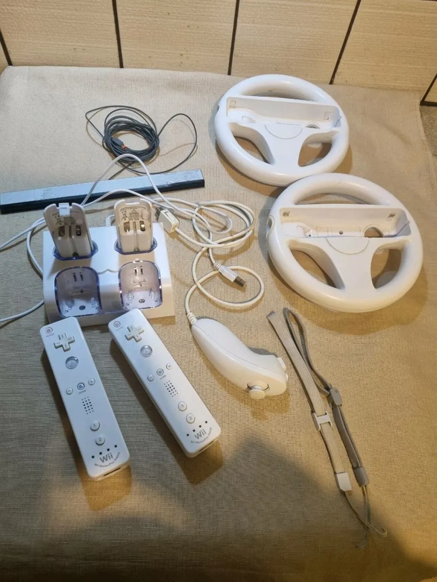 Nintendo Wii Console – Mario Kart Pack + Games & A - Image 3