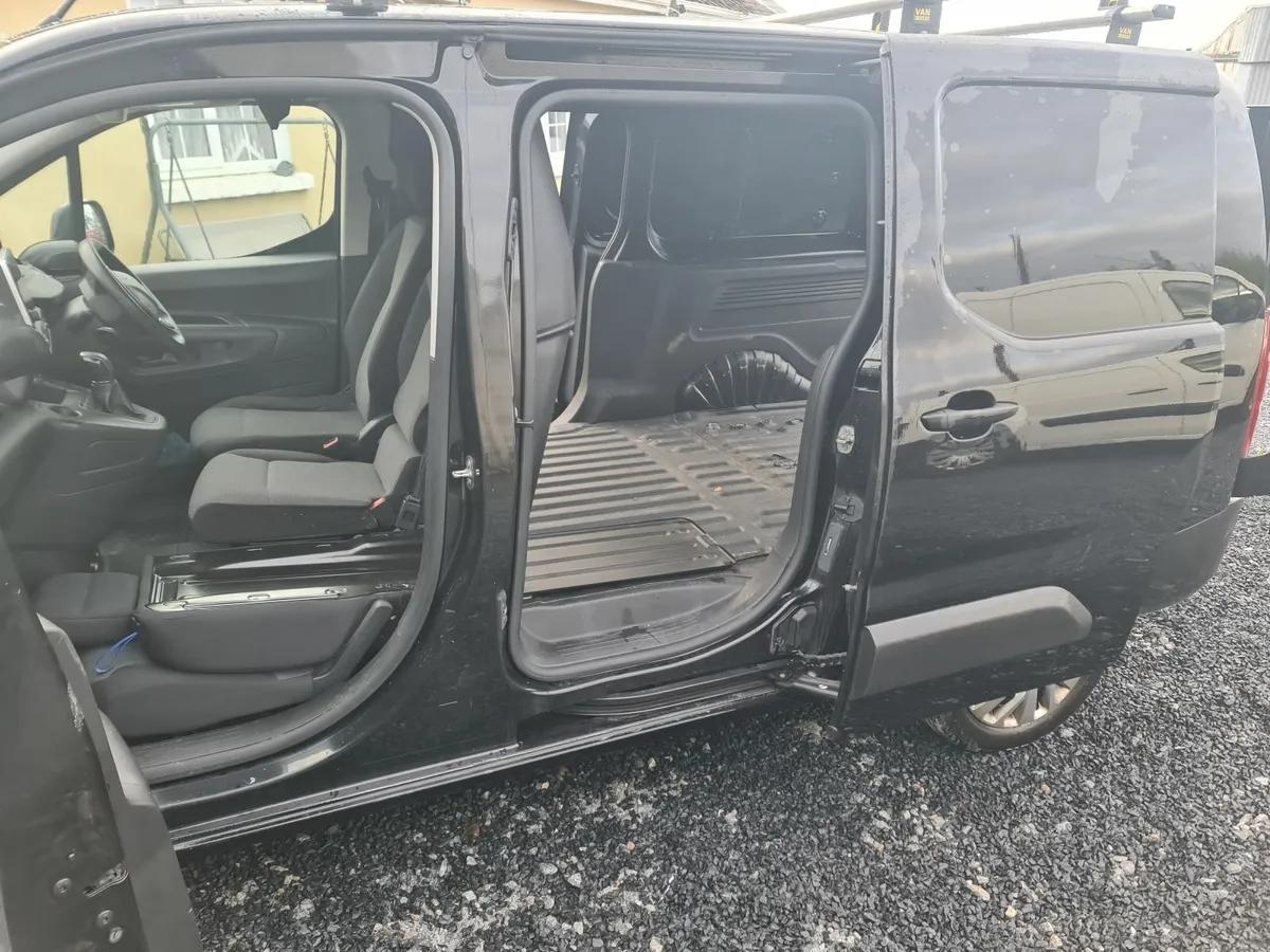 2020 lwb van new cvrt 7 foot in rear - Image 4