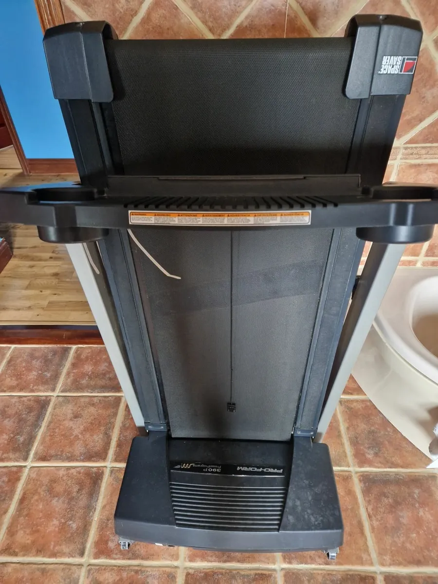 Proform Treadmill - Image 4