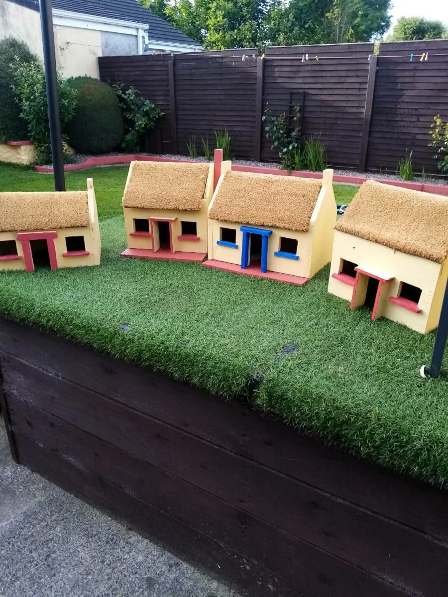 Miniature tach cottages for sale in Limerick - Image 2