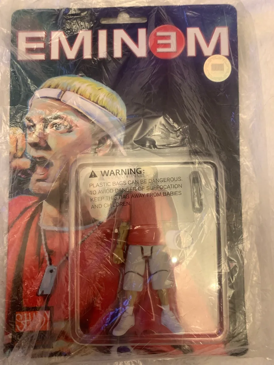 Eminem figure new not open - Image 3